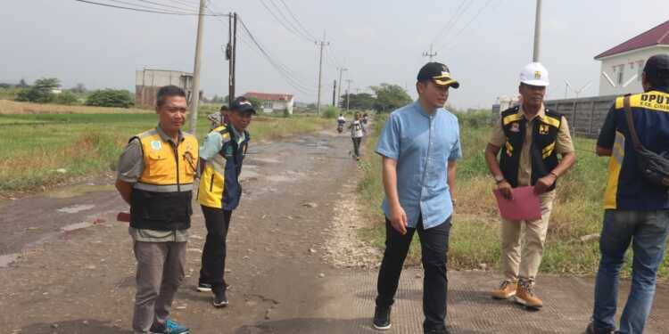 Pj Bupati Cirebon Pastikan Jalan di Wilayah Timur Cirebon Mulus dan Bebas Banjir