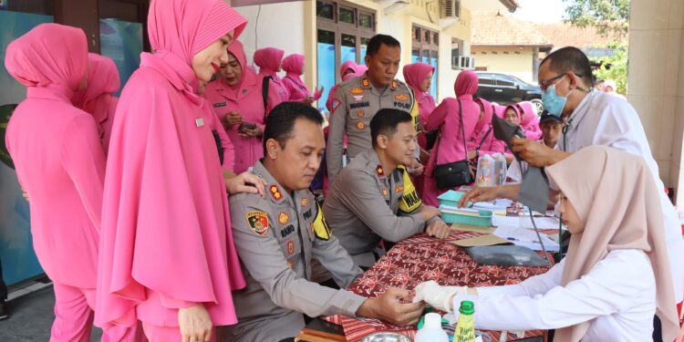 Sambut HUT Bhayangkara ke-78, Polres Ciko Gelar Bakti Kesehatan Donor Darah