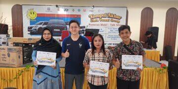 16 Konsumen Cinta Damai Group Dapat Surprise Gift Jalan-jalan ke Thailand