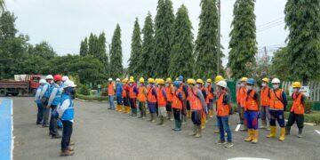 Tingkatkan Kepedulian Keamanan Listrik, PLN UP3 Cirebon Imbau Pelanggan Proaktif Melaporkan Potensi Bahaya