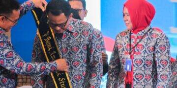 Kabupaten Cirebon Terima Gelar Bapak dan Ibu Asuh Anak Stunting