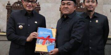 DPRD Setujui Tambah Satu Raperda Baru dari Pemkab Cirebon
