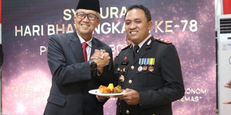 HUT Bhayangkara ke-78, Pj Walikota Cirebon Apresiasi Sinergitas dan Kolaborasi Polri