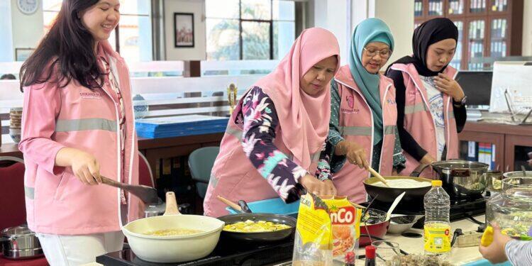 Srikandi PLN Kenalkan Kompor Induksi Solusi Memasak Masa Kini
