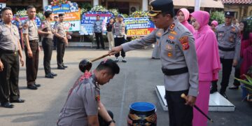 Puluhan Personel Polres Cirebon Kota Naik Pangkat