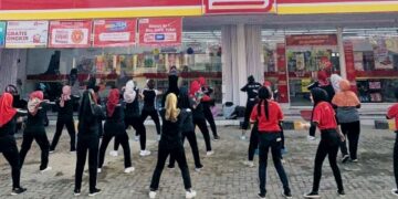 Alfamart Ajak Warga Cirebon Senam untuk Menjaga Kebugaran Tubuh