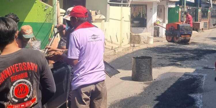 Paguyuban Zhonbir Sindir Pemerintah Soal Jalan Rusak