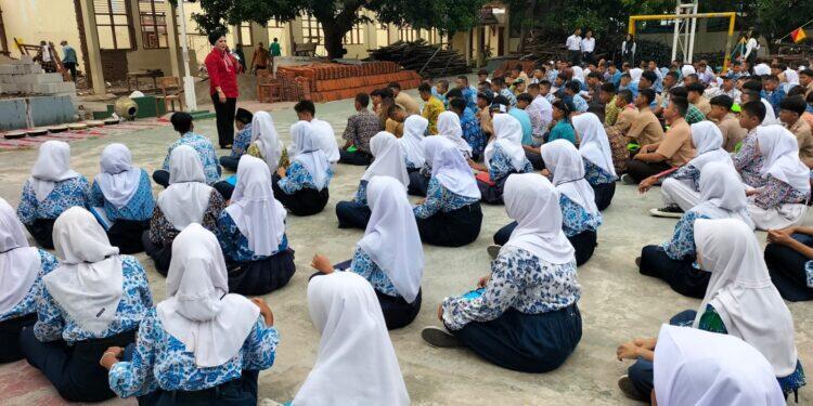SMK Islamic Center Bekali Siswa Baru dengan Materi Anti Perundungan