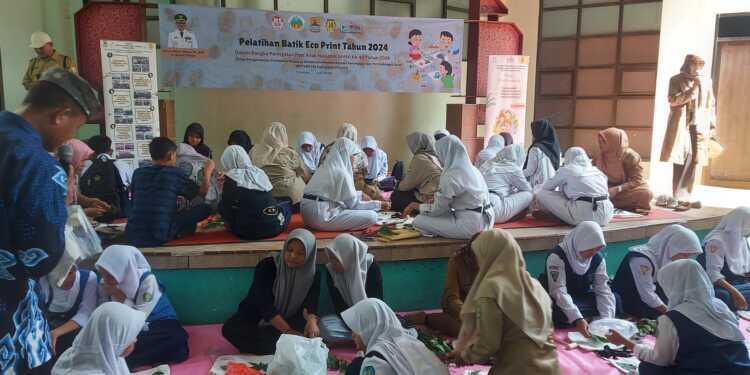 Hari Anak Nasional, Eni: Anak-anak Harus Dilindungi