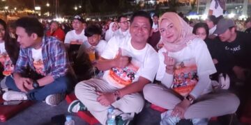 Ribuan Warga Majalengka Nobar Layar Tancap Reborn “ARGALINGGA MEMELUK SENJA” Bersama H.Aceng Sunanto