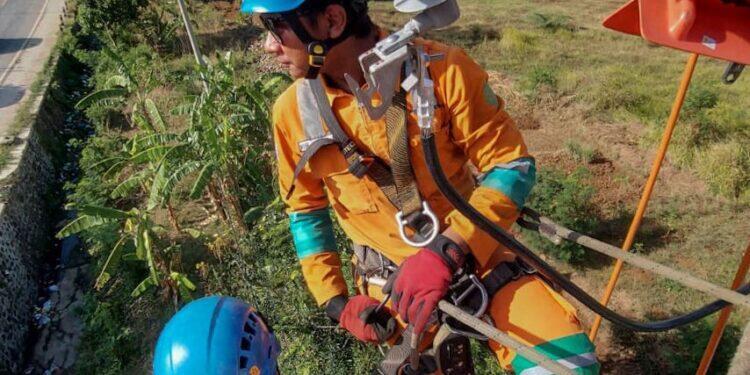 Tingkatkan Kepedulian Keamanan Listrik, PLN UP3 Cirebon Imbau Pelanggan Proaktif Melaporkan Potensi Bahaya