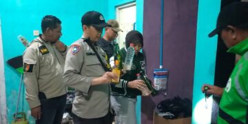 Puluhan Botol Miras Berhasil Dirazia Berkat Aduan Warga Melalui Layanan CLBK