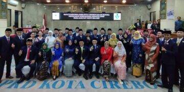 35 Anggota DPRD Kota Cirebon Periode 2024-2029 Resmi Dilantik