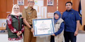 Kota Cirebon Terima Penghargaan Kader Keamanan Pangan Tingkat Nasional