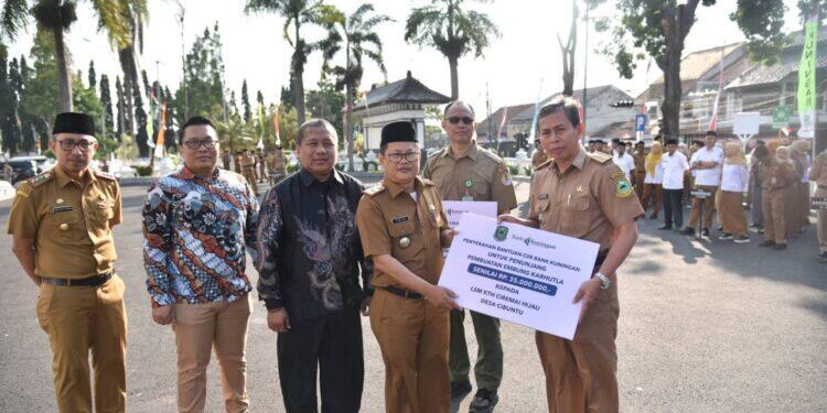 BPR Kuningan Peduli Karhutla, Berikan CSR untuk Desa  Penyangga Gunung Ciremai