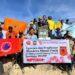  Komunitas TRAMP Kibarkan Bendera Merah Putih Raksasa di Lereng Gunung Ciremai