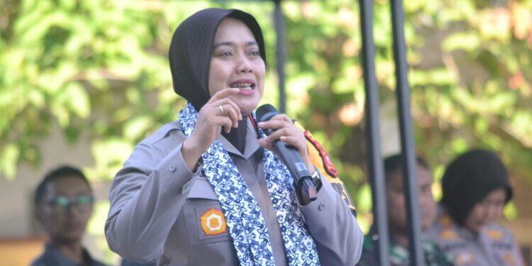 Kapolresta Imbau Siswa Jauhi Prilaku Kenakalan Remaja di SMAN 1 Babakan