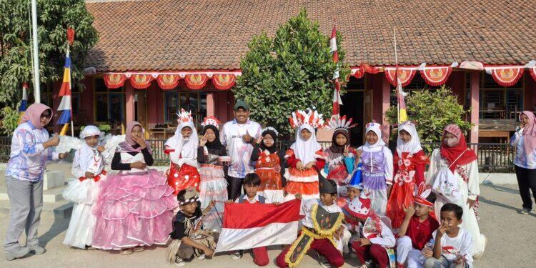 Meriahkan HUT RI ke-79, SDN 1 Gegunung Adakan Jalan Santai dan Lomba Kostum Unik