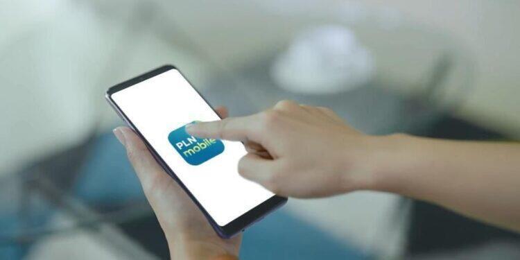 PLN Cirebon Terjun Langsung ke Lapangan Sosialisasikan Aplikasi PLN Mobile