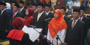 50 Anggota DPRD Kuningan Periode 2024-2029 Diambil Sumpah Jabatan, 22 Orang Wajah Baru
