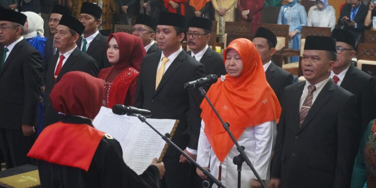 50 Anggota DPRD Kuningan Periode 2024-2029 Diambil Sumpah Jabatan, 22 Orang Wajah Baru