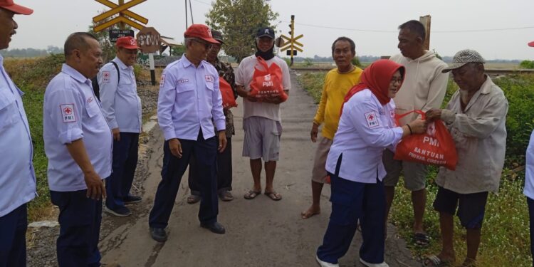 PMI Kabupaten Cirebon Rutin Berbagi Kasih