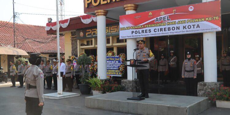 Kapolres Cirebon Kota Pimpin Apel Hari Jadi Polwan ke-76
