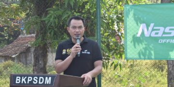 Pj Bupati Cirebon Berikan Motivasi kepada Atlet Tenis Junior