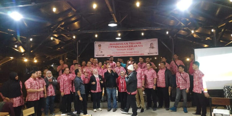 Tingkatkan Produktivitas ASN, Disnaker Indramayu Gaet Kemnaker Gelar Bimtek 