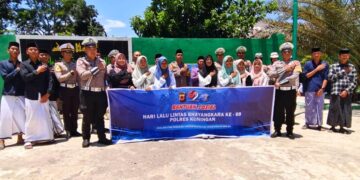 Kapolres Turun Langsung Pimpin Kegiatan Baksos di Ponpes Al Muttaqien Manis Lor