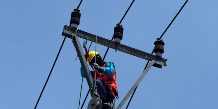 Dukung Pelayanan Semakin Maksimal, PLN UP3 Cirebon Gelar Kampus Yantek