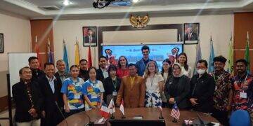 Mahasiswa Luar Negeri Ikuti Cirebon Culture Camp Program 2024 di UGJ