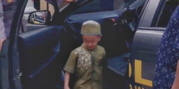 Polsek Majalengka Kota Wujudkan Impian Rifat Abidzar Herdiana Khitan dengan Mobil Polisi