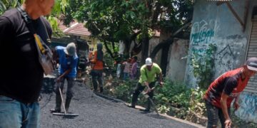 Jalan Lingkungan di Desa Japura Kidul Diperbaiki