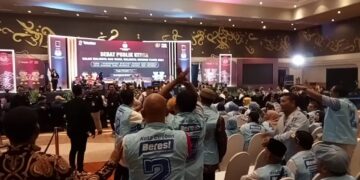Debat Publik Kedua Paslon Walikota Cirebon Diwarnai Kericuhan