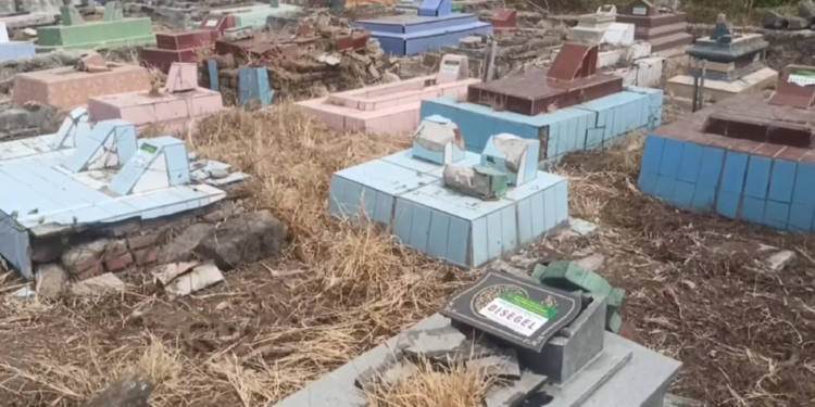 Kasus Penyegelan Puluhan Makam , Polres Indramayu Periksa Oknum Sekretaris Camat Arahan