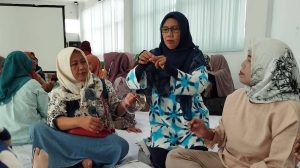 DKUKMPP Kota Cirebon Gelar Workshop Rajutan dan Aksesoris