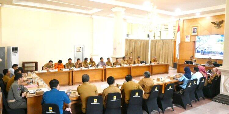 Pj Bupati Cirebon Minta SKPD Lakukan Lelang Dini