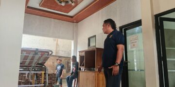Pemdes Curug Wetan Lanjutkan Rehab Kantor Balaidesa