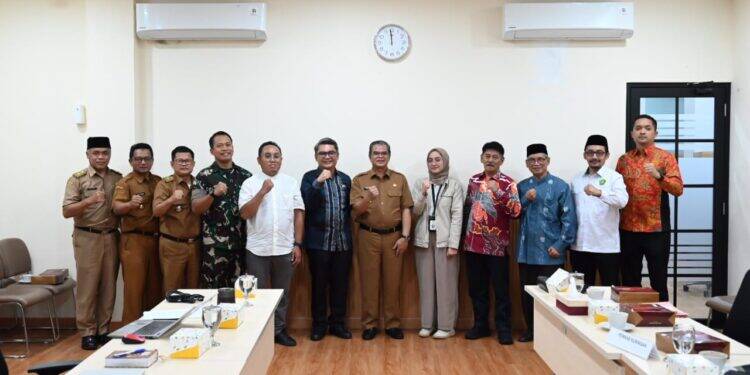 Pj Bupati Kuningan Jelaskan Alasan Pelarangan Kegiatan Jalsah Salanah ke Komnas HAM