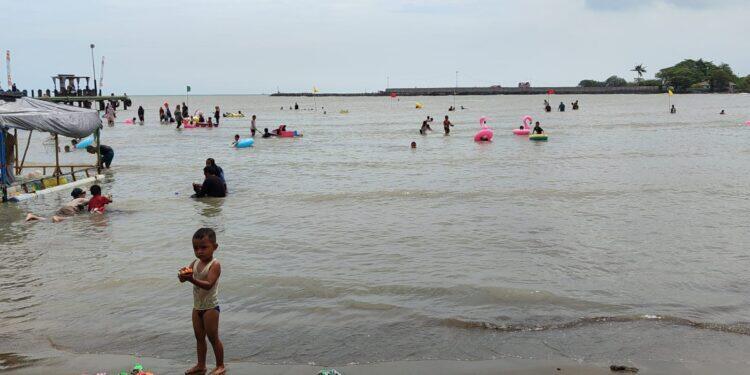 Libur Nataru, Tempat Wisata di Indramayu Dipadati Wisatawan