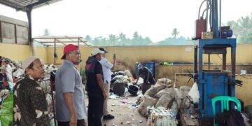 Pemdes Gereba Lakukan Studi Tiru Pengelolaan Sampah di TPS3R Desa Kertayasa