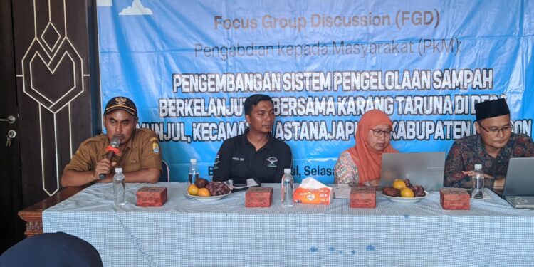 Tim Abdimas UINSSC Gelar FGD Pengembangan Sistem Pengelolaan Sampah Berkelanjutan di Desa Munjul