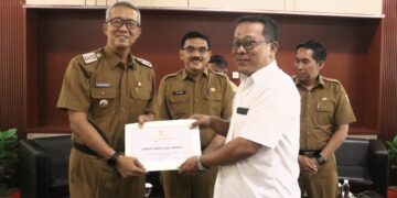 Fajar Cirebon Raih Dua Penghargaan dari Pemkot Cirebon