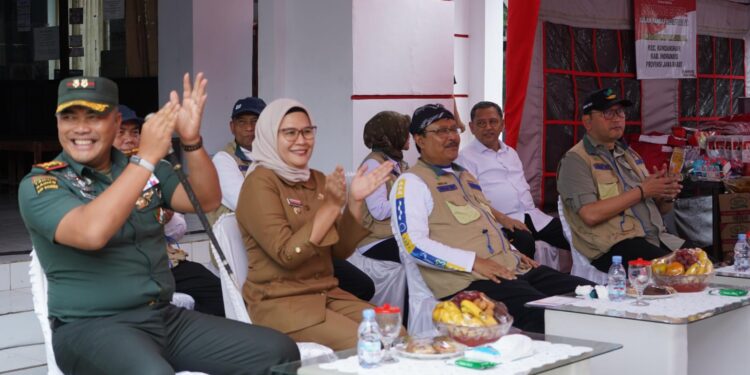 Mensos dan Bupati Nina Resmikan Lumbung Sosial Kandanghaur