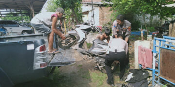 Duel di Atas Motor, 7 Pelajar SMK Tabrak Warung, 1 Kritis