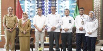 Pj Gubernur Jabar, Bey Machmudin, Sambut Positif Kenaikan Transaksi SPKLU PLN Periode Nataru 2024/2025