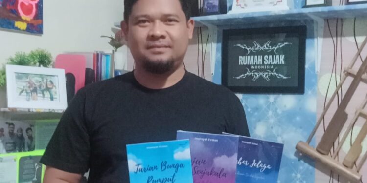 Penulis Puisi Asal Cirebon Dirikan Rumah Sajak, Tumbuhkan Minat Bakat Anak Pada Seni Sastra
