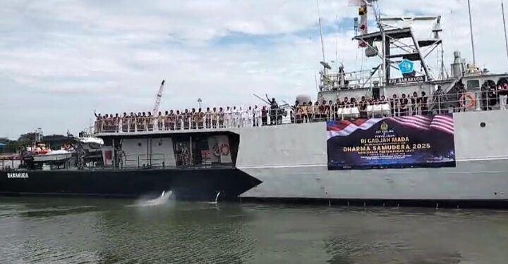TNI AL Peringati Hari Dharma Samudera di Cirebon