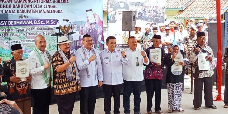 Wamen ATR Resmikan Kampung Reforma Agraria di Desa Nunuk Baru dan Desa Cengal
